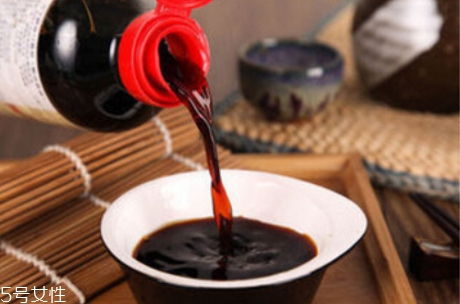 開眼角后多久可以吃辣？開眼角后不宜吃過多醬油