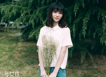 怎么選擇適合自己的襯衫？穿對了顯年輕