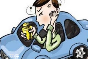 春節(jié)回家暈車怎么辦？別吃東西聞橘皮