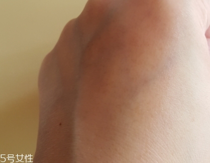 眼部凝膠什么時(shí)候用？更加推薦晚上用