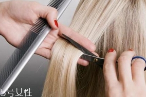 剪發(fā)能促進(jìn)頭發(fā)生長嗎？毫無關(guān)系