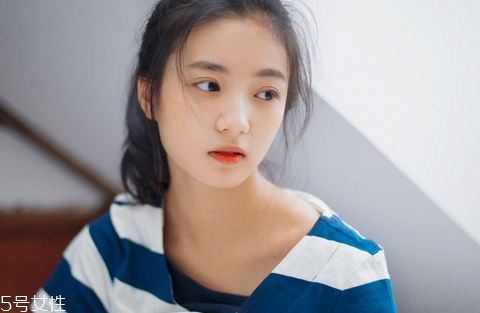 經(jīng)期能做雙眼皮嗎？割雙眼皮失敗方法
