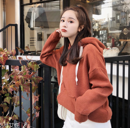 衛(wèi)衣適合多大的人穿？你值得擁有的減齡神器