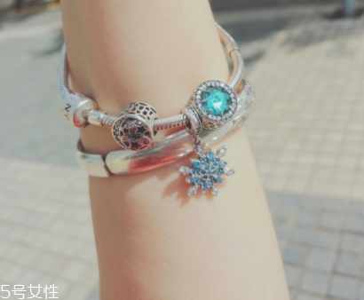 俄羅斯sunlight手鏈多少錢？價(jià)格不及潘多拉的一半