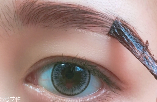染眉膏可以持續(xù)多久？一天都不會暈妝的小秘密
