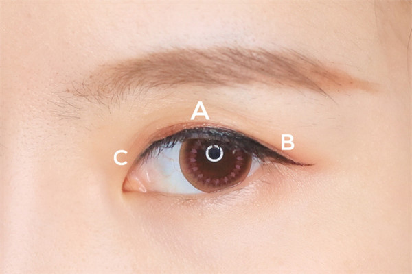 嫵媚眼線的畫(huà)法 4種風(fēng)情眼線畫(huà)法
