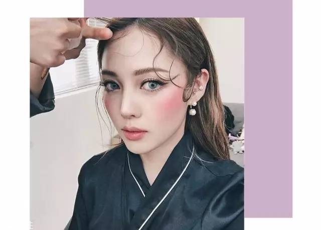 什么樣的耳環(huán)顯臉小 三種臉型對(duì)應(yīng)選 什么樣的耳環(huán)顯臉小 三種臉型對(duì)應(yīng)選