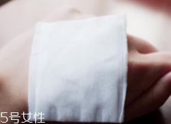 化妝棉能涂抹防曬霜嗎？上妝更均勻