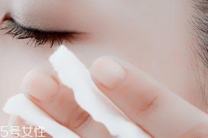 化妝棉濕敷多久好？五分鐘就好