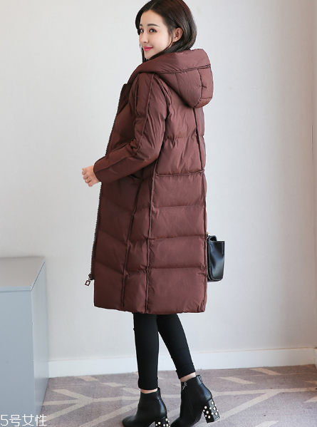 小個(gè)子女生適合什么款式棉服？打造冬日浪漫情緣