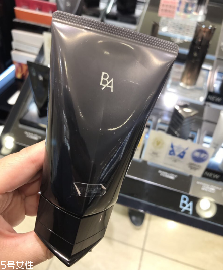 pola黑ba洗面奶好用嗎？挑不出毛病的一款洗面奶