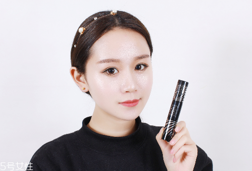 睫毛膏保質(zhì)期一般是多久？過期的睫毛膏還能這樣用