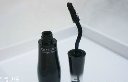 睫毛膏怎么刷好看？給你帶來深邃雙眸