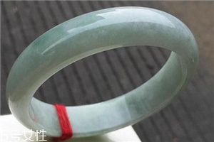 糯種翡翠屬于什么檔次？翡翠的價值你清楚嗎