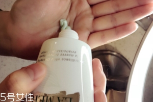 LA MER潔面泡沫為什么泡沫不多？要注意使用手法