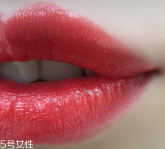 Mac口紅哪個顏色最火？6款最愛唇色試色
