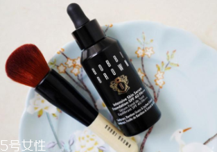 冬天護(hù)膚用霜還是乳？6款適合冬天用的護(hù)膚品推薦