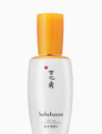 皮膚不吸收護(hù)膚品怎么回事？光用乳液面霜遠(yuǎn)遠(yuǎn)不夠