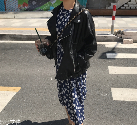短款皮衣怎么搭配好看？酷girl的冬日選擇