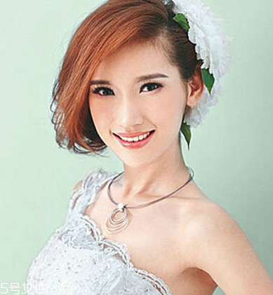 短發(fā)怎么做新娘造型？編發(fā)好看又簡單