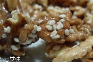 微波爐烤核桃多長時間 微波爐烤核桃注意事項(xiàng)