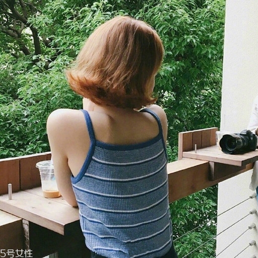 齊肩發(fā)怎么燙好看？女生發(fā)型設(shè)計(jì)與臉形搭配
