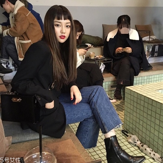 二次元?jiǎng)⒑＿m合什么發(fā)型？讓你個(gè)性十足