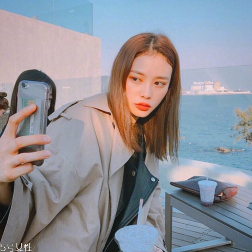 齊肩發(fā)怎么燙好看？女生發(fā)型設(shè)計(jì)與臉形搭配