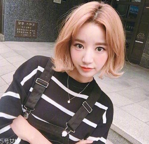 短發(fā)適合扎什么發(fā)型？剪短發(fā)這么好看