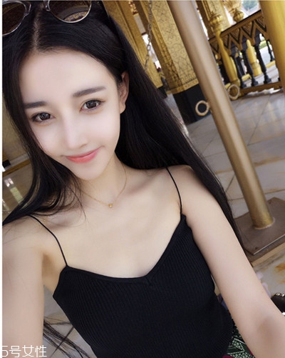 鉆石臉適合什么發(fā)型？流行色也隨之而來