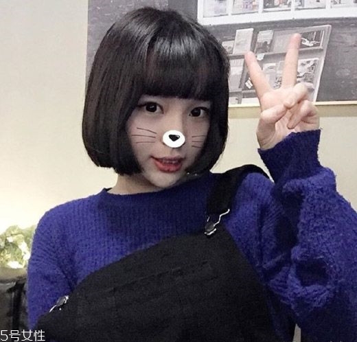 小個子女生適合什么發(fā)型？蓬松隨意效果
