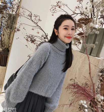 毛衣和衛(wèi)衣哪個顯瘦？教你穿成紙片人