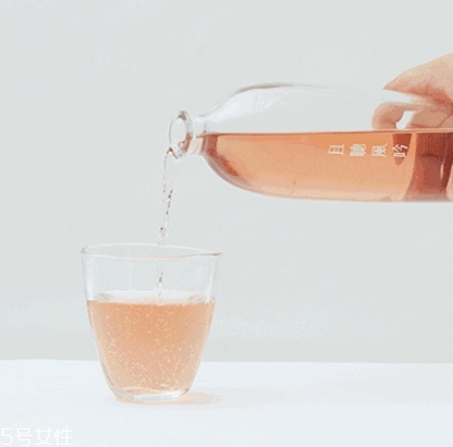 且聽風(fēng)吟玫瑰酒好喝嗎？哪里買？