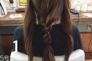 女生冬天長(zhǎng)發(fā)怎么編好看？長(zhǎng)發(fā)妹紙才懂得的痛