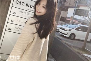 毛衣粘上羽絨毛怎么辦？五大妙招來助陣