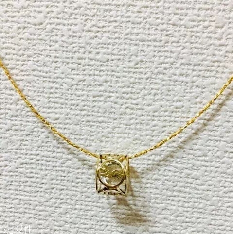 如何選擇口紅色號(hào)？口紅必不可少