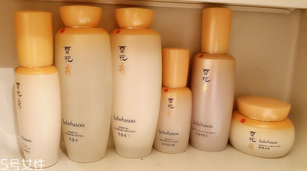 雪花秀彈力面霜和人參面霜哪個(gè)好？滋潤(rùn)保濕一整天