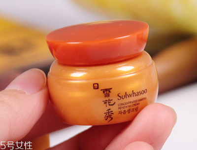 雪花秀彈力面霜和人參面霜哪個(gè)好？滋潤(rùn)保濕一整天