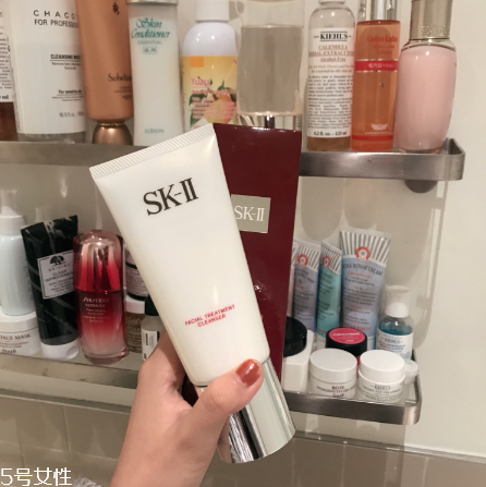 sk2洗面奶和cpb洗面奶哪個(gè)好用？無限回購的洗面奶