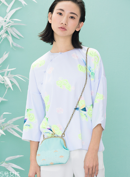 中國風(fēng)衣服怎么搭配？帶你演繹傳統(tǒng)之美