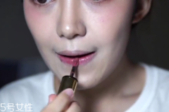 微醺桃花妝怎么化妝？簡(jiǎn)單步驟滿足爆棚少女心
