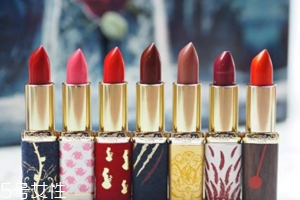 哪些口紅不干？紀梵希302拯救干枯雙唇