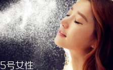 保濕爽膚水什么時(shí)候用？早中晚都必須用