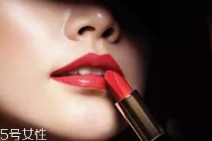 口紅不上色怎么辦？口紅原來不是直接涂的