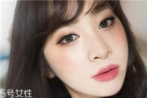 黃皮適合什么顏色的口紅？口紅界的常青樹