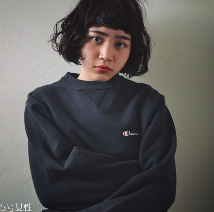 champion的衣服怎么樣？衣柜不能少的基本款