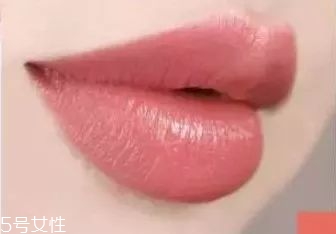 素顏適合什么顏色口紅？增添氣色又顯白
