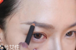 眉毛畫壞了怎么補(bǔ)救？12種拯救方法都在這里了