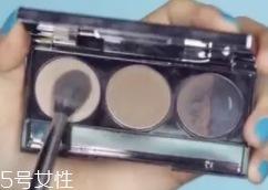 怎么把鼻梁畫(huà)高？小白都能駕馭的四步鼻梁修容法