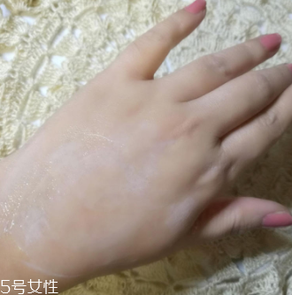 Florena護手霜怎么樣？滋潤美白打造纖纖玉手